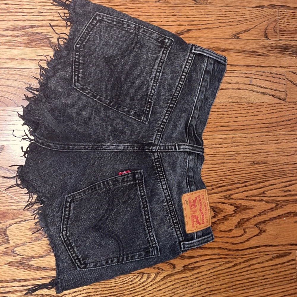 black levi shorts